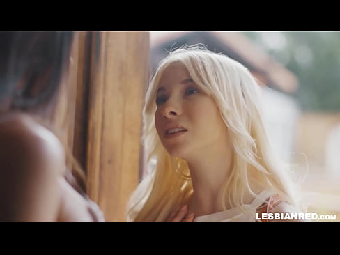 ❤️ Vajza vjen në shtëpi disa muaj më vonë dhe përfundon duke ngrënë pidhin e njerkës së saj ❤ Video anale në pornografi sq.serviporno.ru