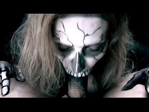 ❤️ Vajzë demonike që thith karin me gojën e saj të zezë dhe gëlltit sperma. ❤ Video anale në pornografi sq.serviporno.ru