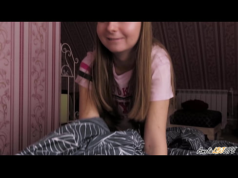 ❤️ Blondie thith thellë BFF-në e saj dhe merr spermë në gojën e saj ❤ Video anale në pornografi sq.serviporno.ru